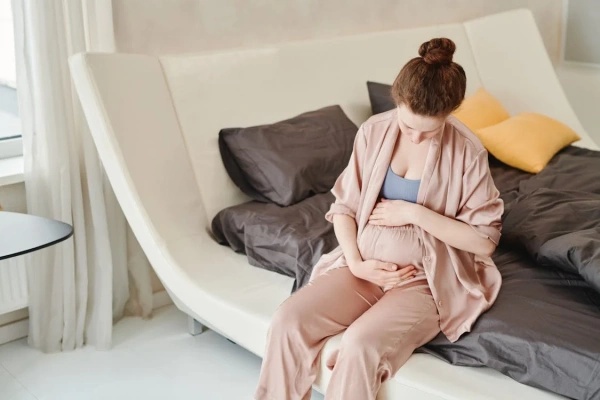 代孕妈妈的筛选、健康管理、补偿金支付等，全部受到严格监管
