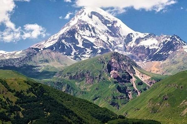 卡兹别吉山